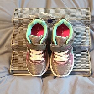 Carter's Kids Gray, Teal, & Pink Atlas Sneakers Size 9 NWT Light Up